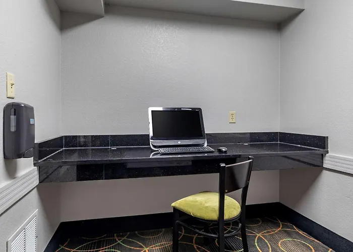 Comfort Inn & Suites Mansfield