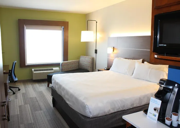 Holiday Inn Express Hotel & Suites Mansfield By Ihg